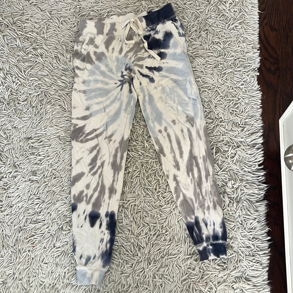 zsupply tie dye sweats